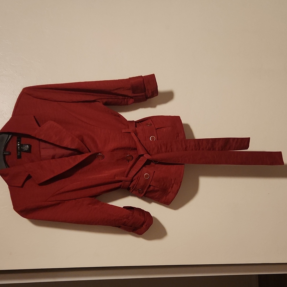 Short trench style coat